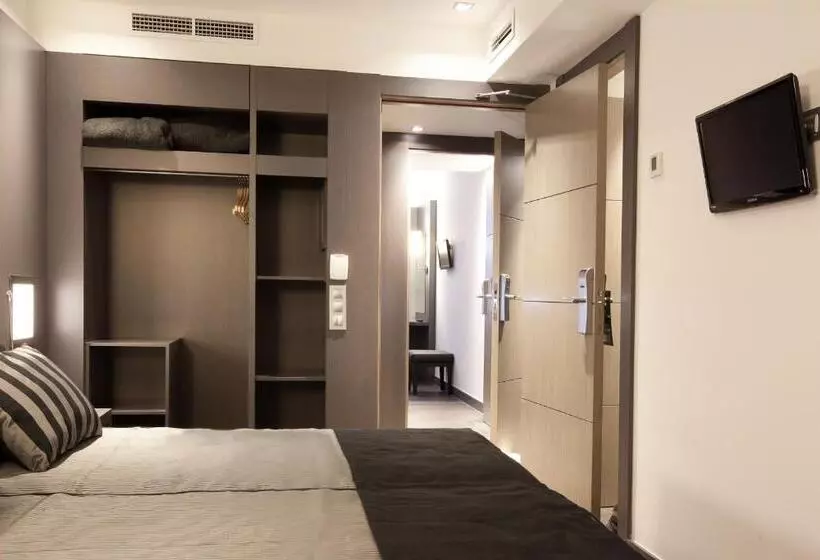 Отель Dalia Ramblas