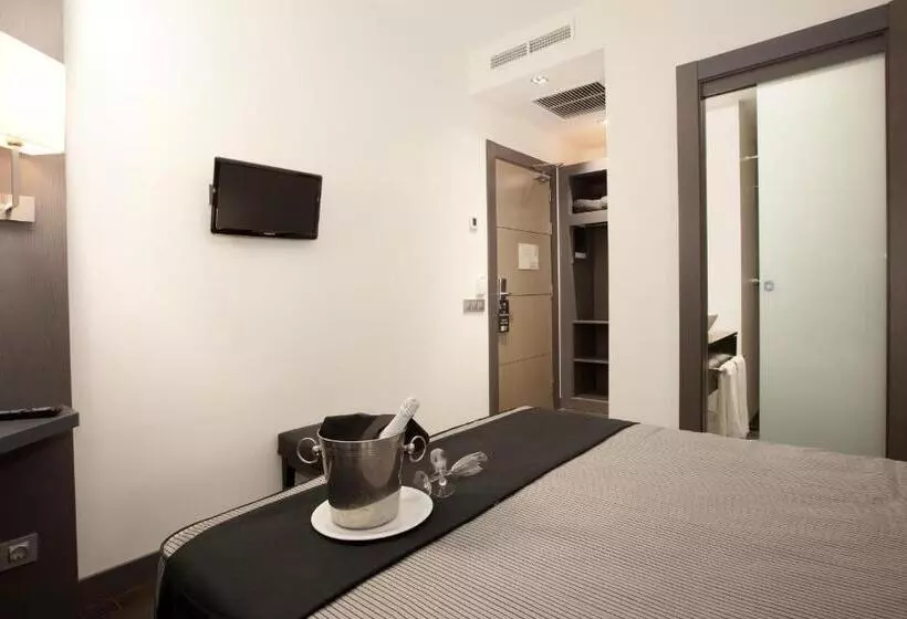 Отель Dalia Ramblas