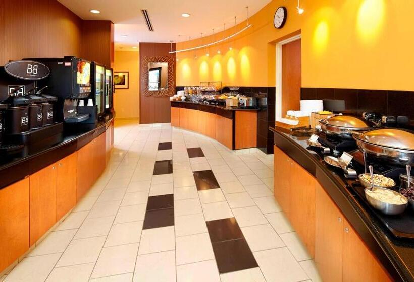 Отель Fairfield Inn & Suites Pittsburgh Neville Island