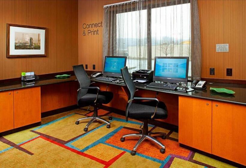 Отель Fairfield Inn & Suites Pittsburgh Neville Island