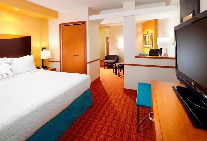 ホテル Fairfield Inn & Suites Pittsburgh Neville Island