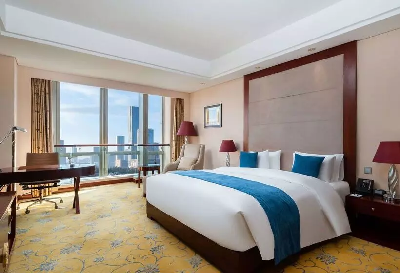 Отель Howard Johnson Tropical Garden Plaza Kunming