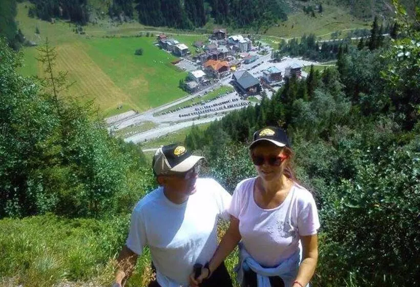 Отель Piz