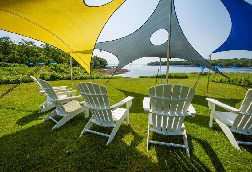 فندق Strawberry Hill Seaside Inn