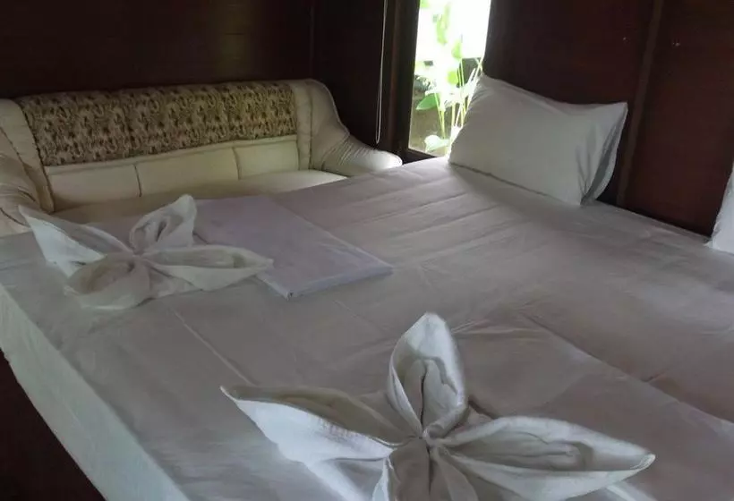 Moon Paradise Resort