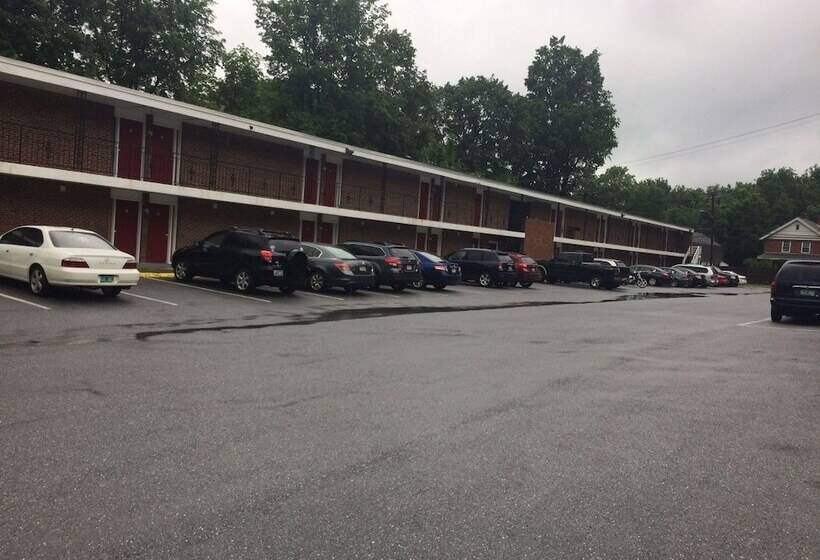 モーテル The Autumn Inn