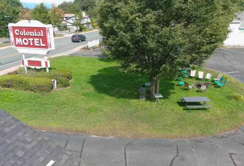 Colonial Motel