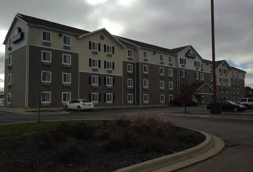 Days Inn & Suites By Wyndham Rochester Mayo Clinic South