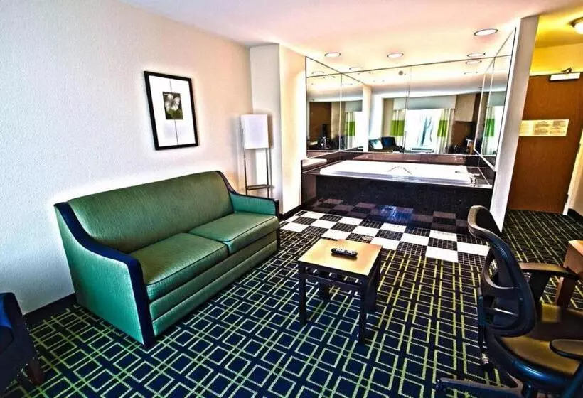 Fairfield Inn & Suites Milledgeville