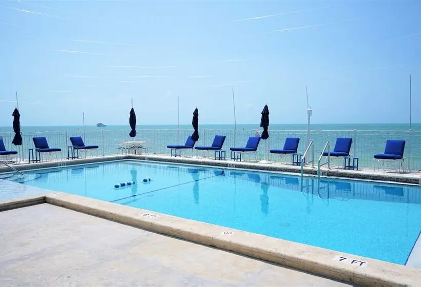 Glunz Ocean Beach Hotel And Resort