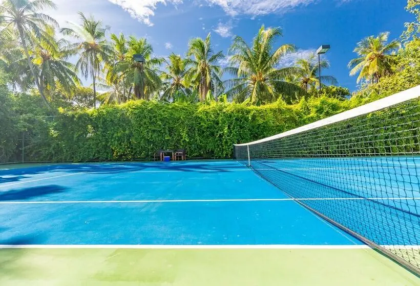 Glunz Ocean Beach Hotel And Resort