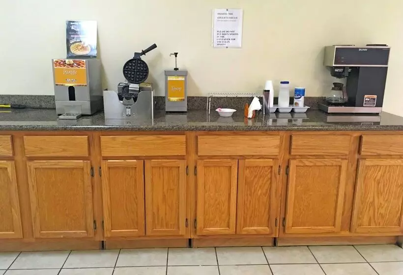 ホテル Americas Best Value Inn And Suites Greenwood