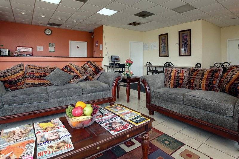 Отель Americas Best Value Inn And Suites Greenwood