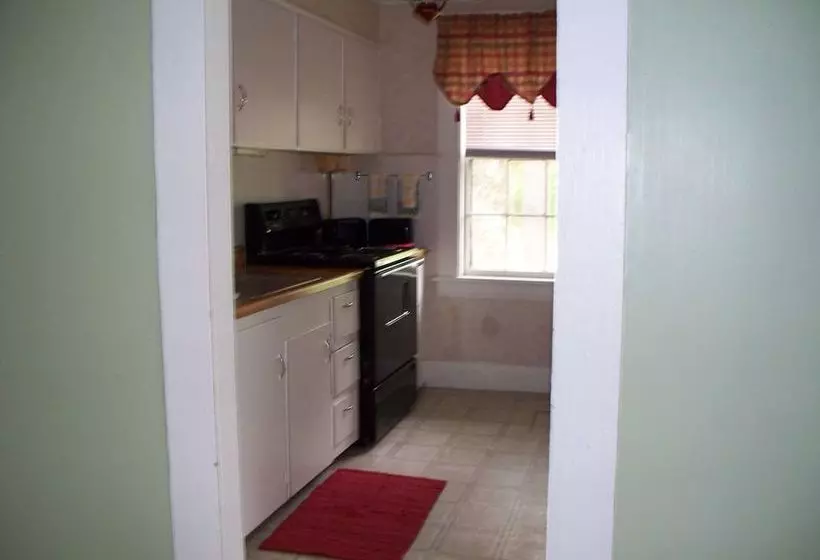 酒店 Anchorage At The Lake