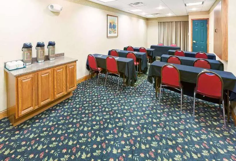 Отель Country Inn & Suites By Radisson, Chambersburg, Pa