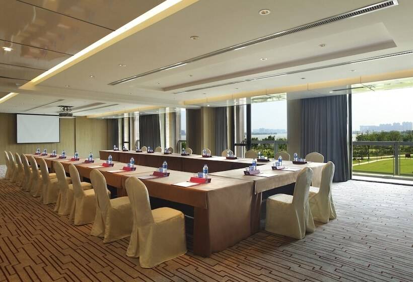 فندق Crowne Plaza Xuzhou Dalong Lake, An Ihg