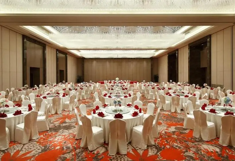 هتل Crowne Plaza Xuzhou Dalong Lake, An Ihg