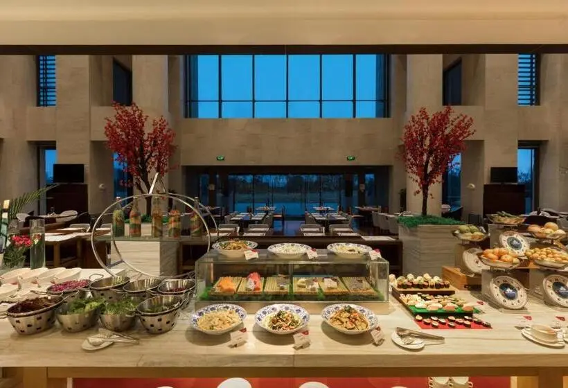 هتل Crowne Plaza Xuzhou Dalong Lake, An Ihg