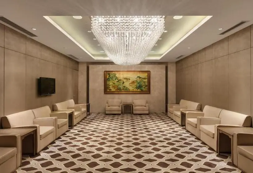 هتل Crowne Plaza Xuzhou Dalong Lake, An Ihg