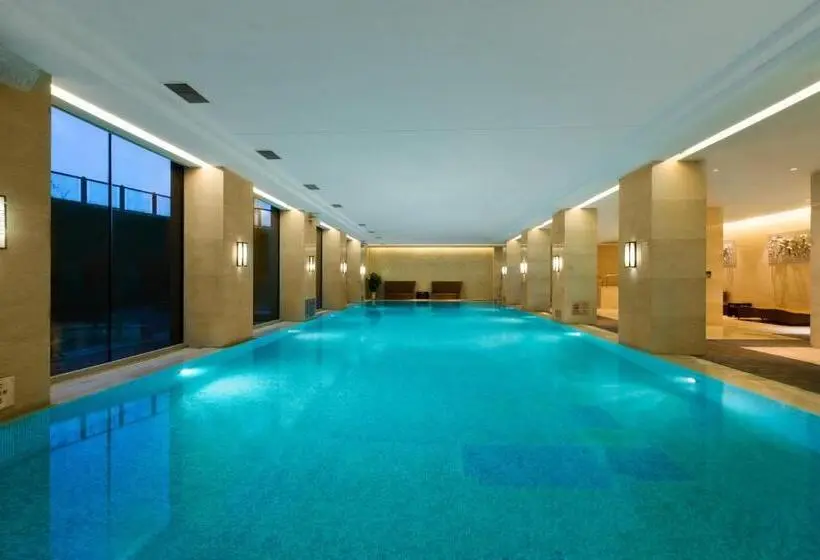 هتل Crowne Plaza Xuzhou Dalong Lake, An Ihg