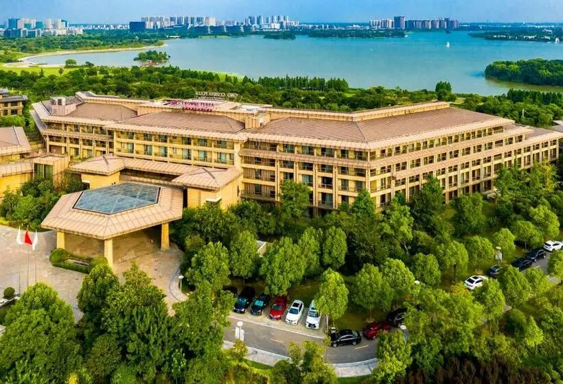 هتل Crowne Plaza Xuzhou Dalong Lake, An Ihg