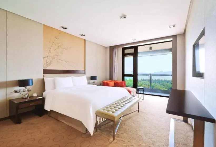 هتل Crowne Plaza Xuzhou Dalong Lake, An Ihg