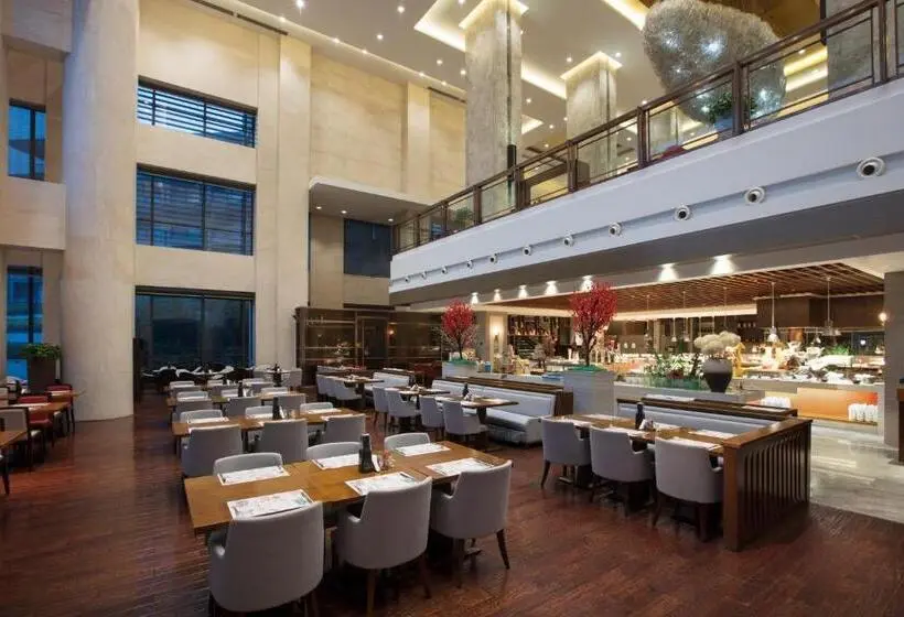 هتل Crowne Plaza Xuzhou Dalong Lake, An Ihg
