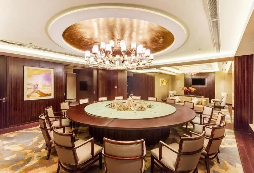 هتل Crowne Plaza Xuzhou Dalong Lake, An Ihg