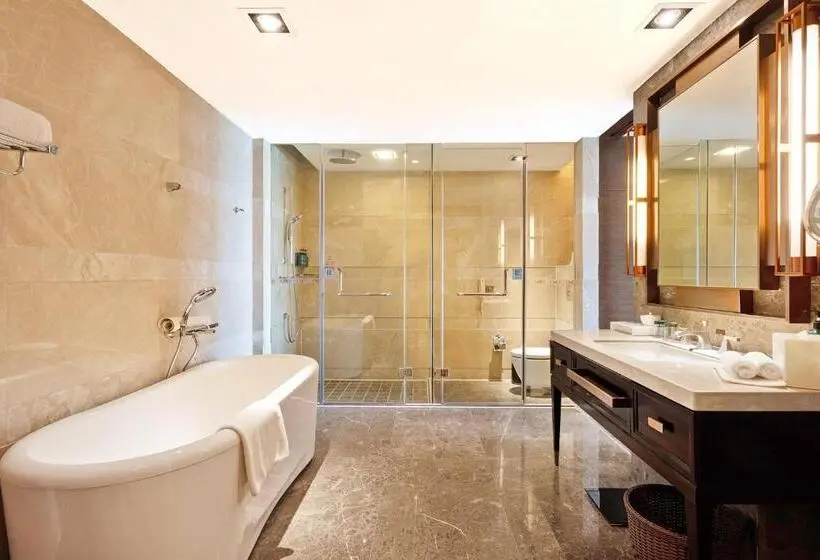 هتل Crowne Plaza Xuzhou Dalong Lake, An Ihg