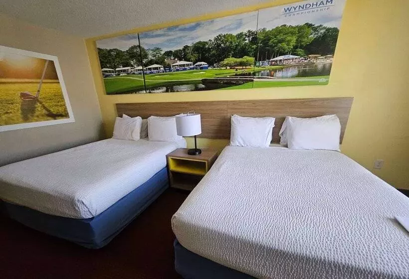 ホテル Days Inn By Wyndham Greensboro Nc