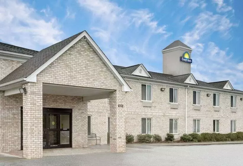 ホテル Days Inn By Wyndham Greensboro Nc