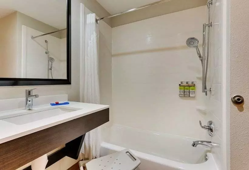 Отель Holiday Inn Express & Suites Ardmore, An Ihg