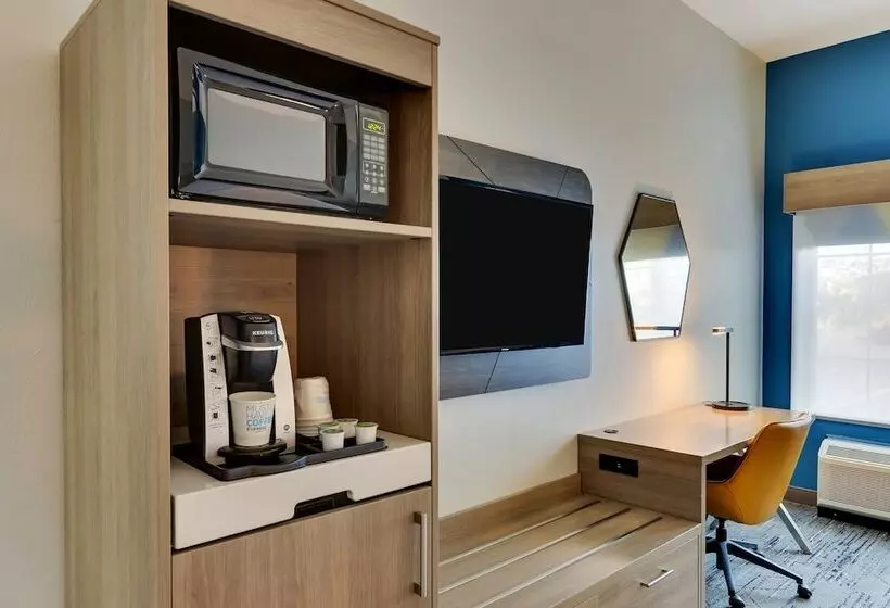 Отель Holiday Inn Express & Suites Ardmore, An Ihg