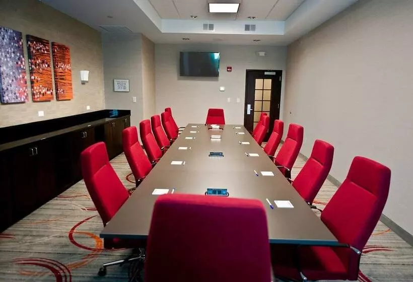 ホテル Holiday Inn Express & Suites Columbus   Easton Area, An Ihg