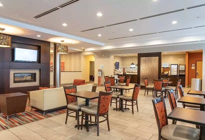 ホテル Holiday Inn Express & Suites Columbus   Easton Area, An Ihg