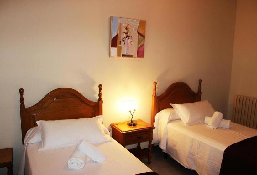 호텔 Hostal Los Maños