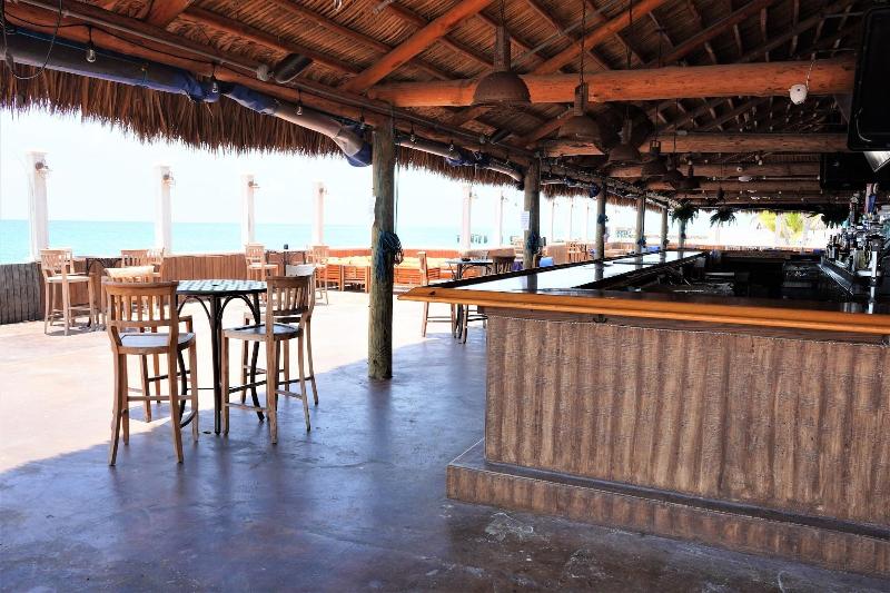 Glunz Ocean Beach Hotel And Resort