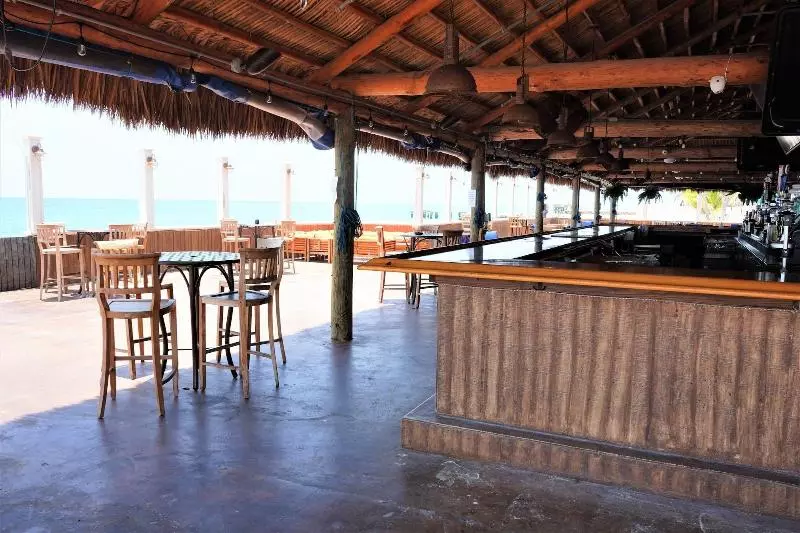 Glunz Ocean Beach Hotel And Resort