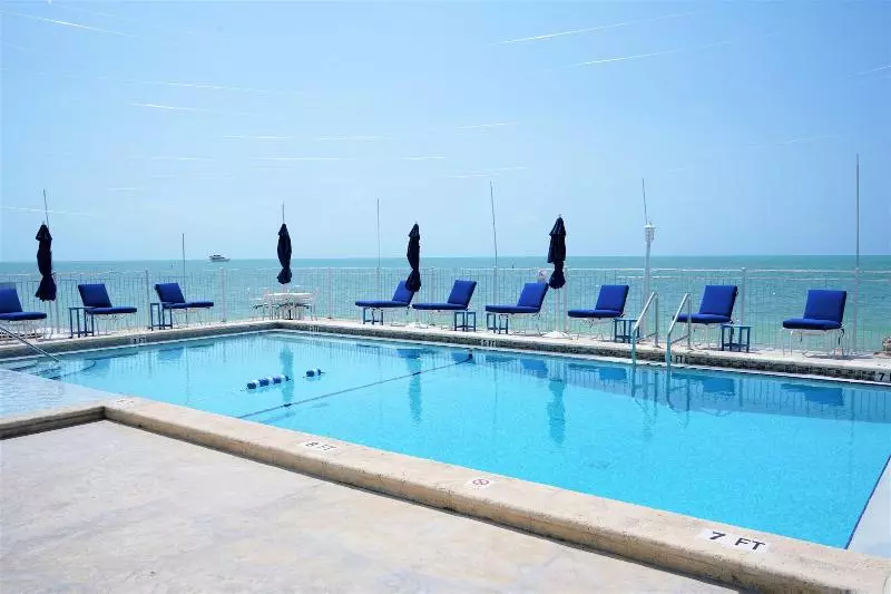 Glunz Ocean Beach Hotel And Resort