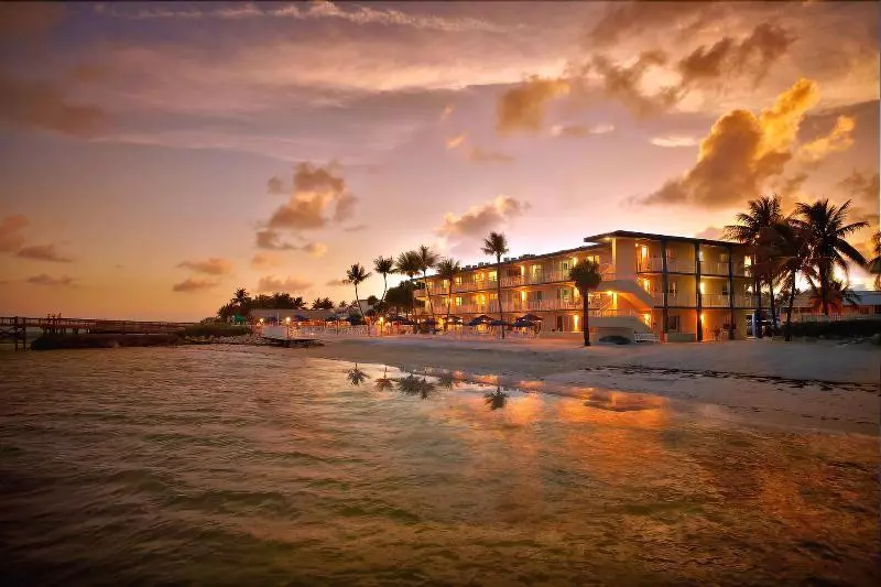 Glunz Ocean Beach Hotel And Resort