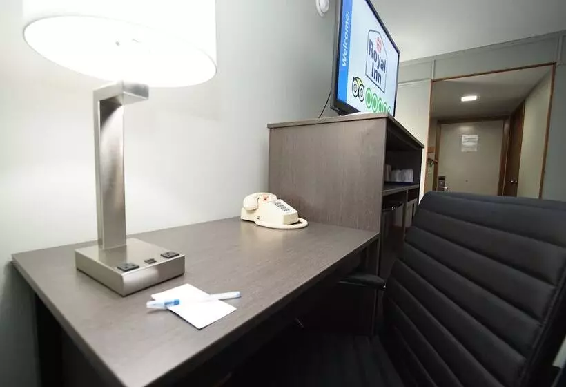 Отель Royal Inn Hudson I 94