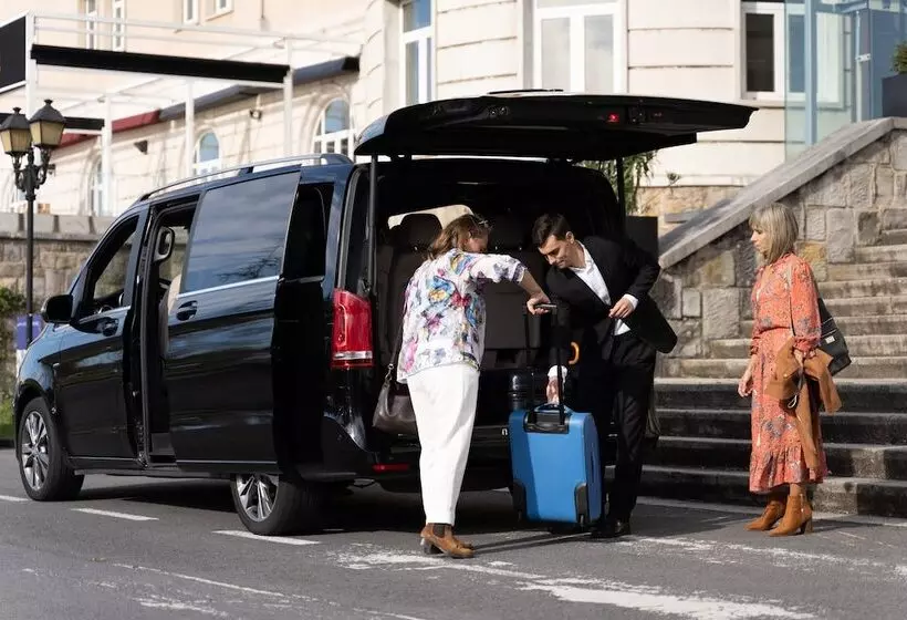 酒店 Seminario Aeropuerto Bilbao