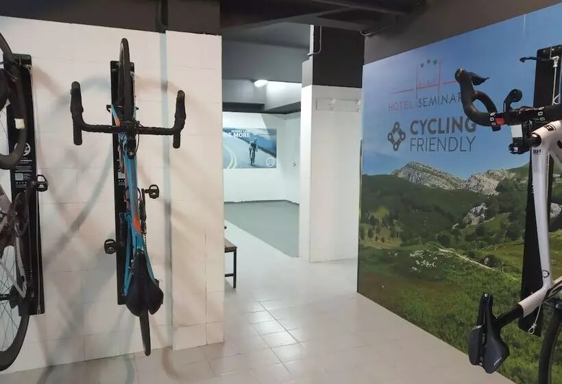 酒店 Seminario Aeropuerto Bilbao