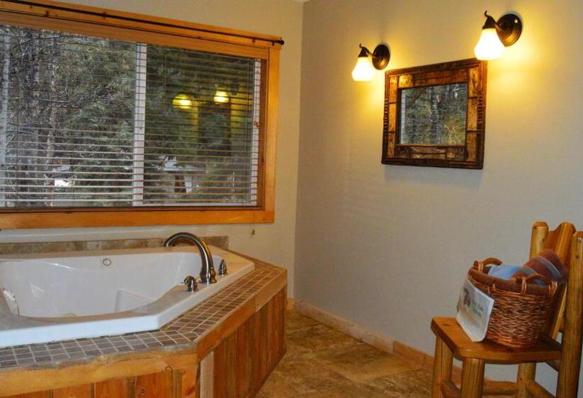 فندق The Inn On Fall River & Fall River Cabins