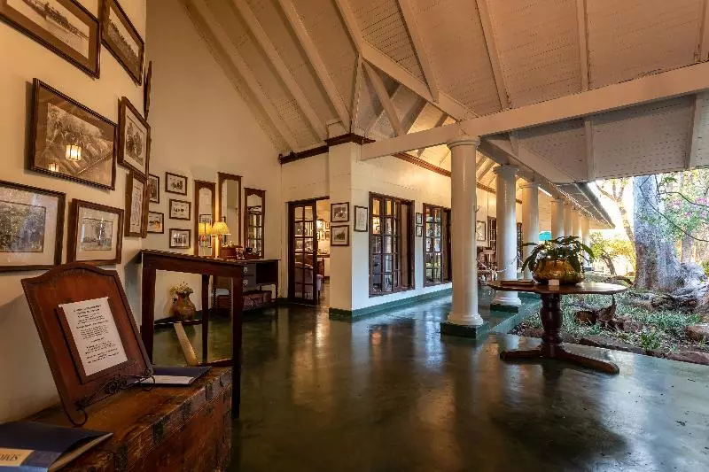 هتل The River Club