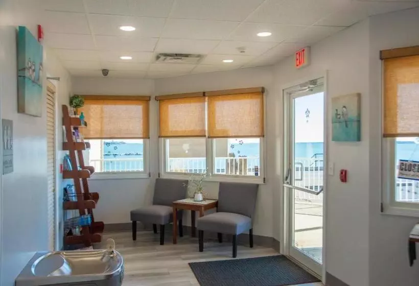 酒店 West Bank Inn