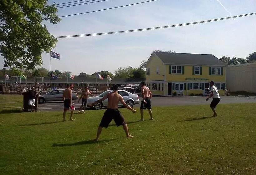 Jonathan Edwards Motel