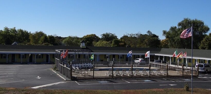 Jonathan Edwards Motel