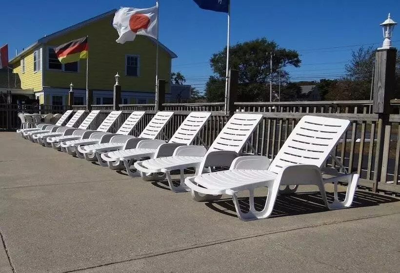 Jonathan Edwards Motel