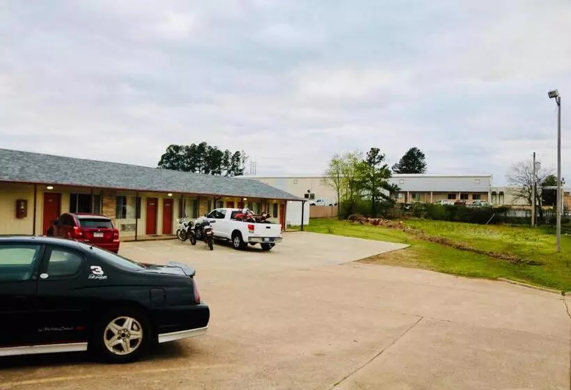 モーテル Ozark Inn & Suites